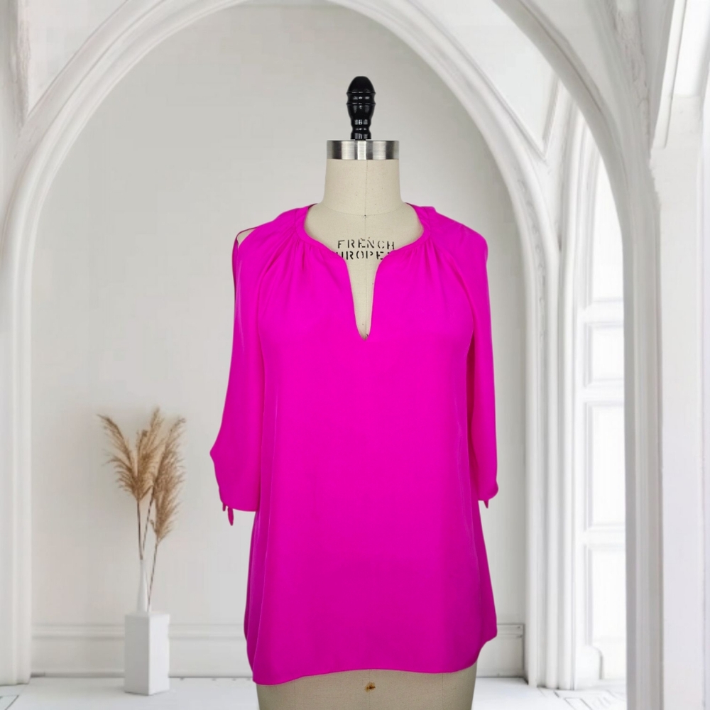 Lilly Pulitzer Magenta Bryce Top with Open Slit Sleeve Size Small